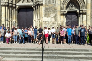 Les marcheurs de Nomeny visitent Château-Salins