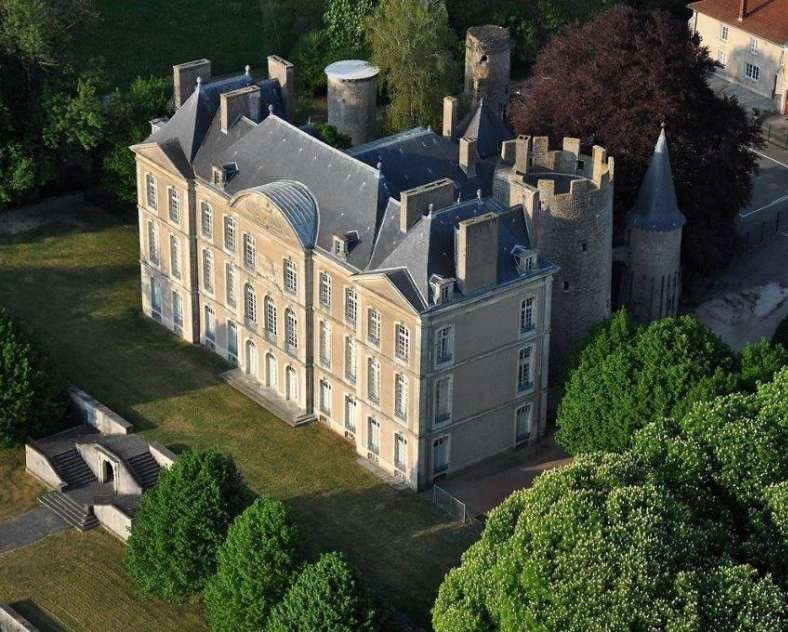 chateau-aulnois